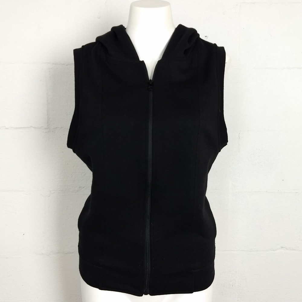 Onzie Sleeveless Hoodie Vest